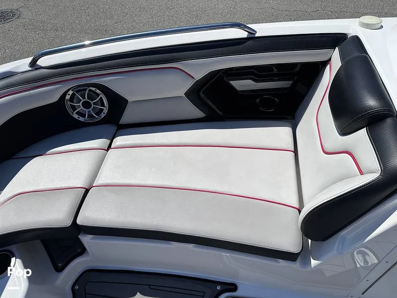 Slide: The Image of Yamaha 212 X 2018 - 14396614