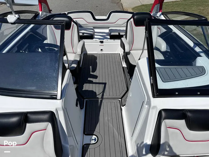 Slide: The Image of Yamaha 212 X 2018 - 14396620