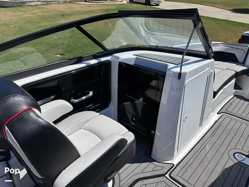 Slide: The Image of Yamaha 212 X 2018 - 14396628