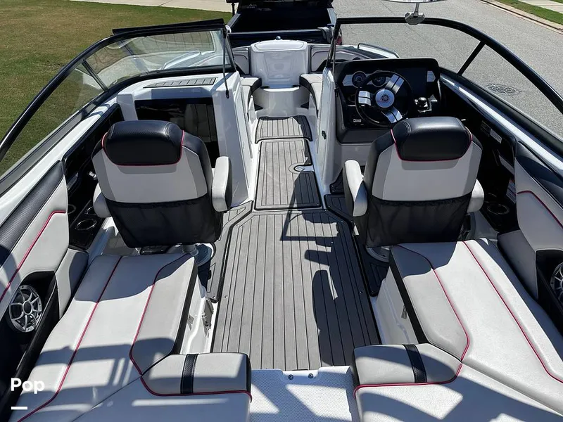 Slide: The Image of Yamaha 212 X 2018 - 14396574