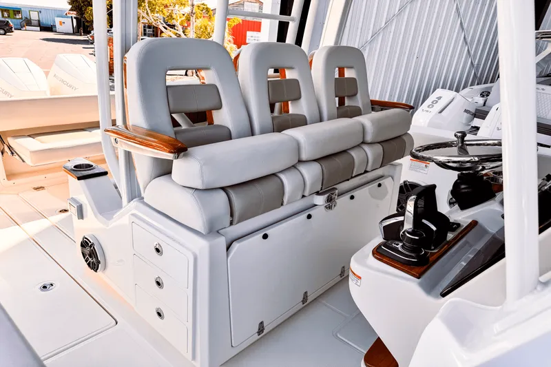 Slide: The Image of Boston Whaler 360 Outrage 2025 - 24