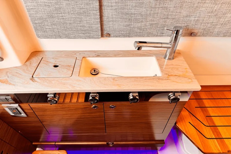 Slide: The Image of Boston Whaler 360 Outrage 2025 - 38