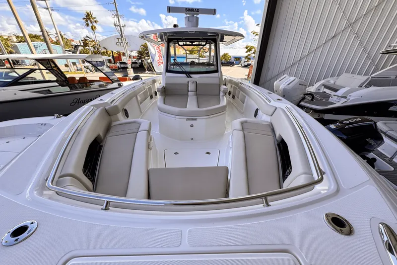 Slide: The Image of Boston Whaler 360 Outrage 2025 - 47