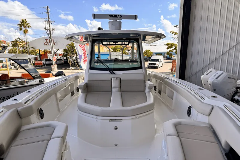 Slide: The Image of Boston Whaler 360 Outrage 2025 - 48