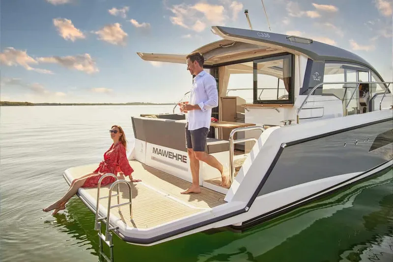 Slide: The Image of Sealine C335 2026 - 12