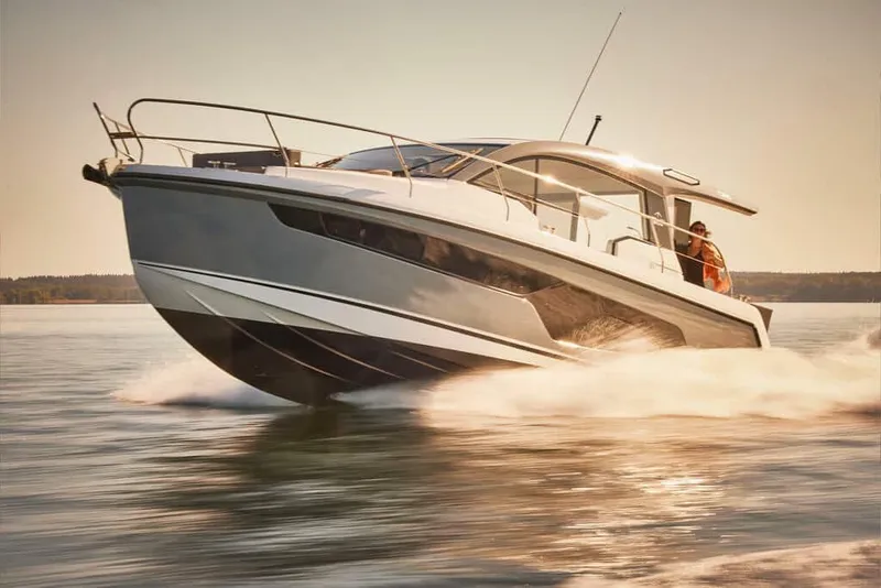 Slide: The Image of Sealine C335 2026 - 1