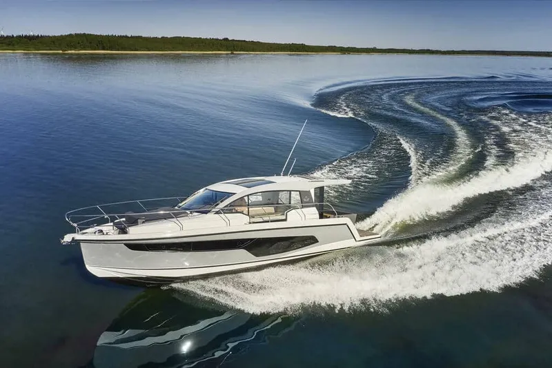 The Image of Sealine C335 2026 - 3