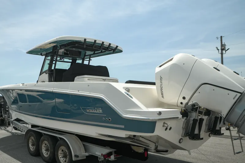 Slide: The Image of Boston Whaler 330 Outrage 2025 - 2