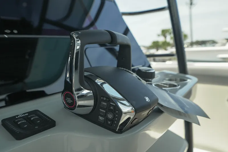 Slide: The Image of Boston Whaler 330 Outrage 2025 - 24