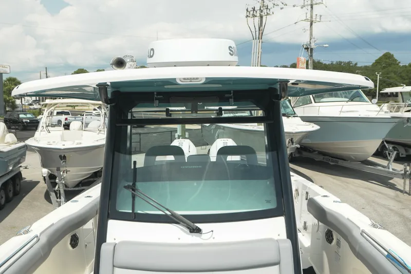 Slide: The Image of Boston Whaler 330 Outrage 2025 - 4