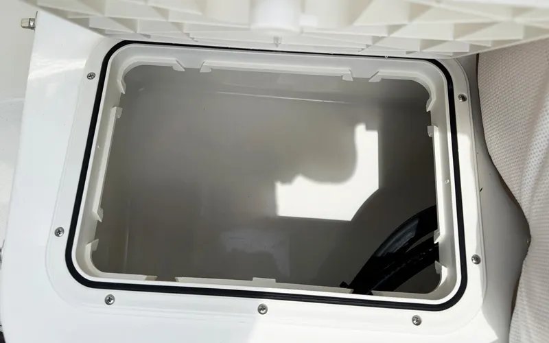 Slide: The Image of Pioneer 202 Sportfish 2025 - 21