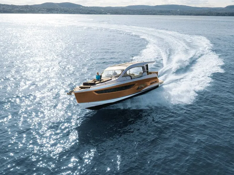 Slide: The Image of Sealine C390 2026 - 2
