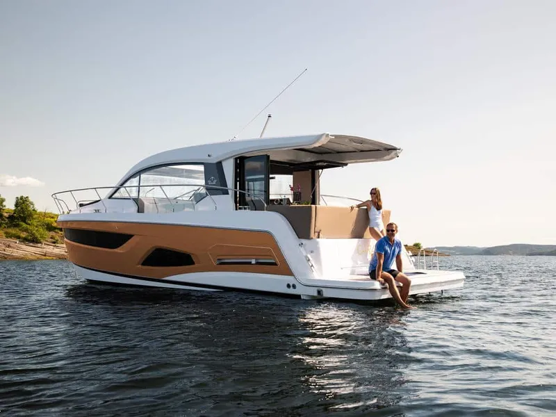 Slide: The Image of Sealine C390 2026 - 6