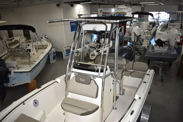 Slide: The Image of Key West Boats 189 FS W/ T-Top 2024 - 8