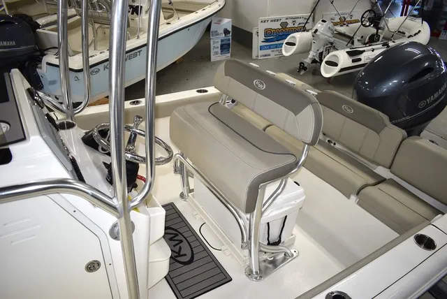 Slide: The Image of Key West Boats 189 FS W/ T-Top 2024 - 9