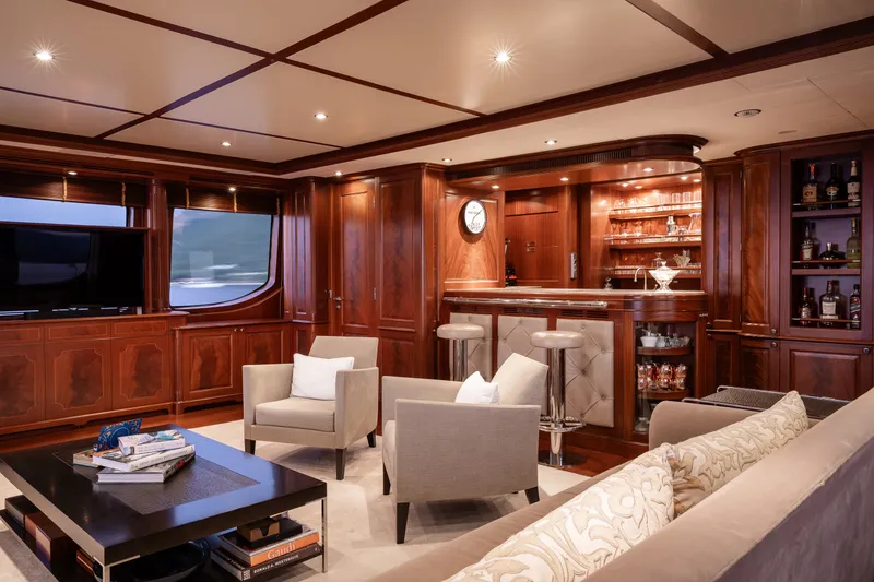Slide: The Image of Benetti 120 2008 - 15