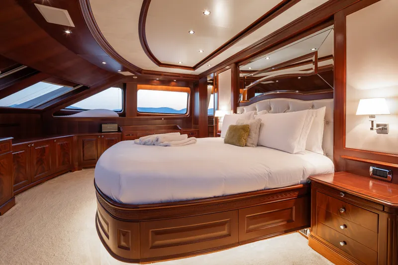 Slide: The Image of Benetti 120 2008 - 9