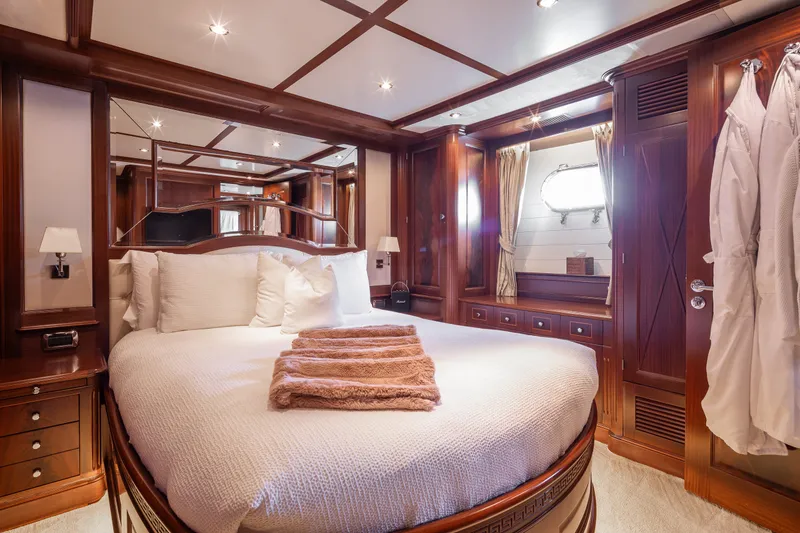 Slide: The Image of Benetti 120 2008 - 12