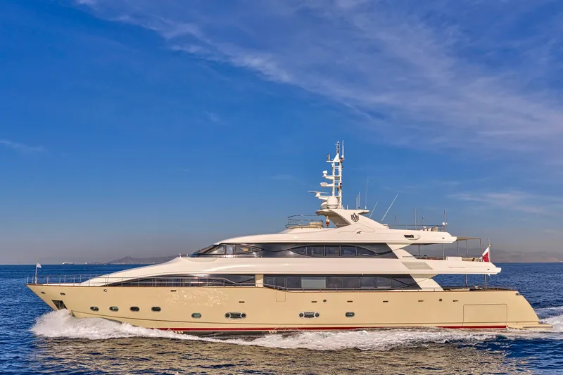 Slide: The Image of Benetti 120 2008 - 35