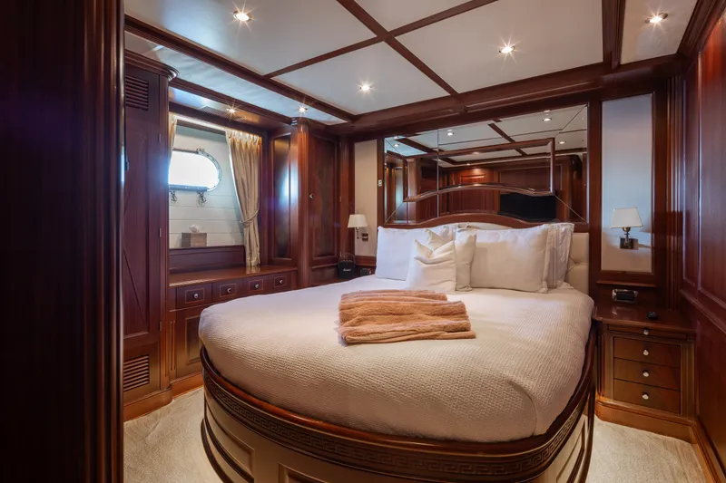 Slide: The Image of Benetti 120 2008 - 11