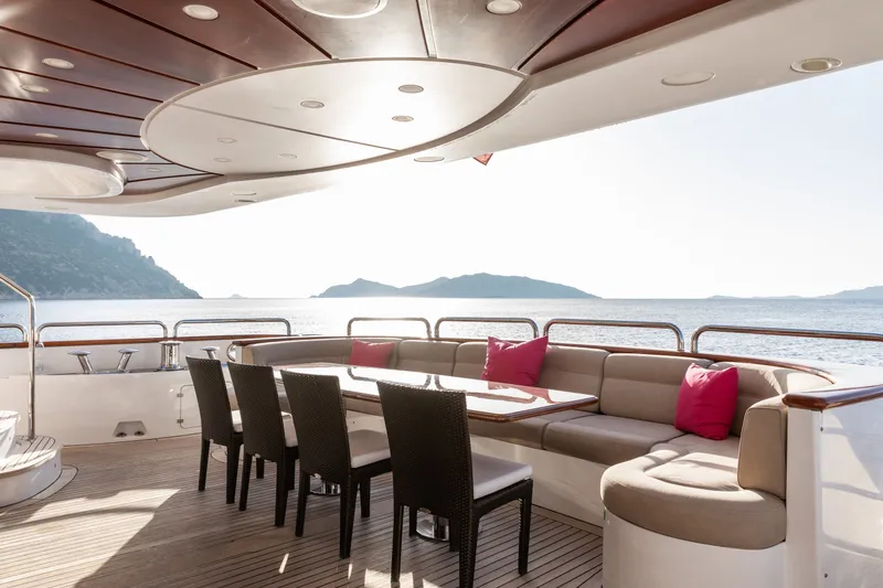 Slide: The Image of Benetti 120 2008 - 4