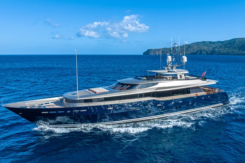 Slide: The Image of Benetti 120 2008 - 33