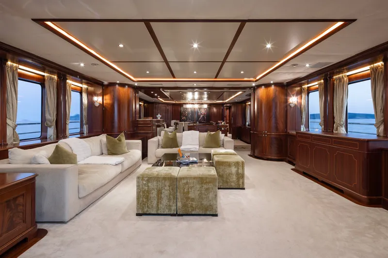 Slide: The Image of Benetti 120 2008 - 6