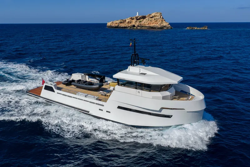 Slide: The Image of Overmarine 94 2015 - 32