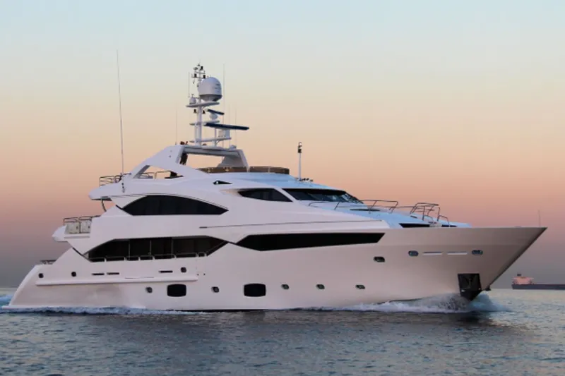 The Image of Sunseeker 131 2013 - 0