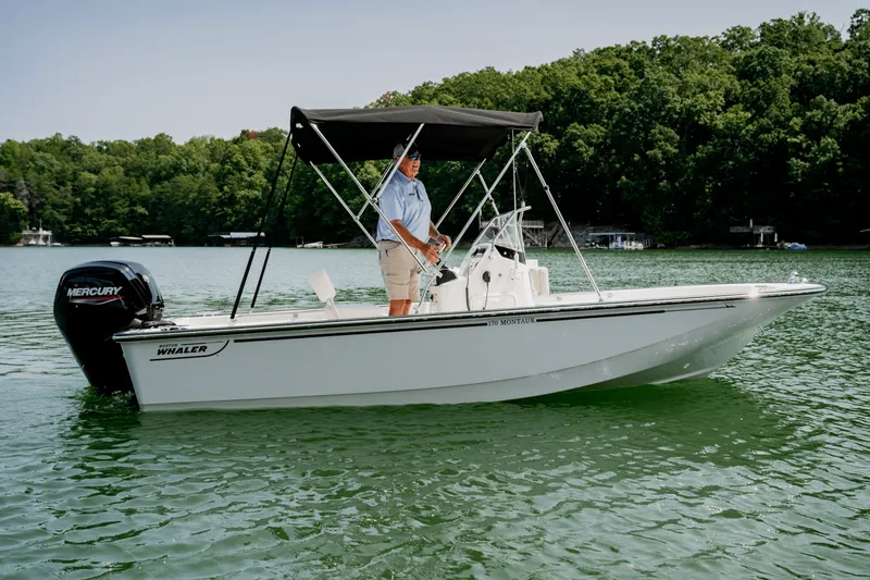 Slide: The Image of Boston Whaler 170 Montauk 2025 - 21