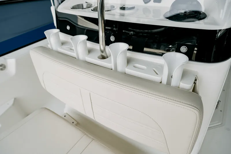 Slide: The Image of Boston Whaler 170 Montauk 2025 - 9