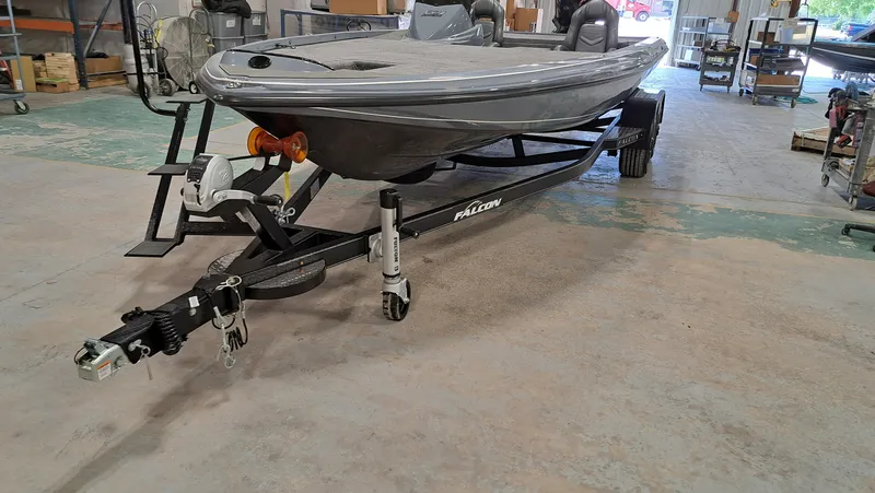 Slide: The Image of Falcon Boats 21TE 2025 - 1