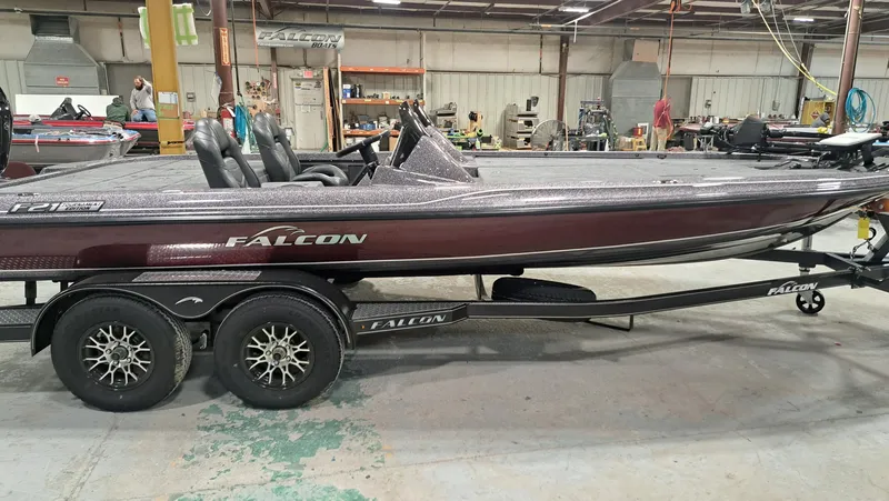Slide: The Image of Falcon Boats 21TE 2025 - 7