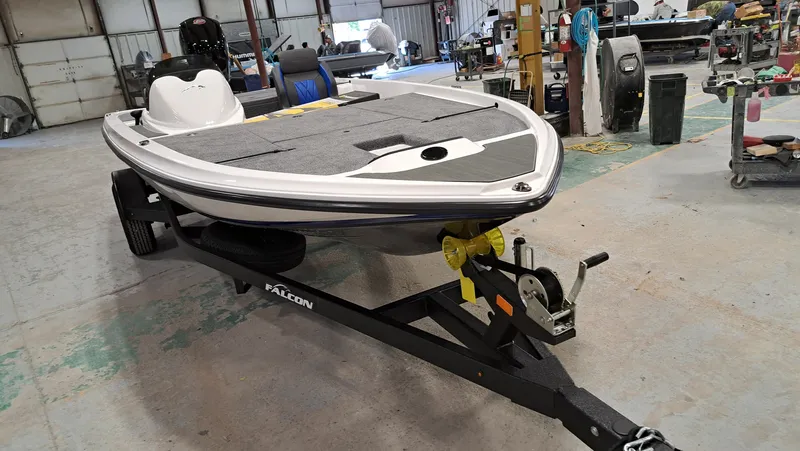 Slide: The Image of Falcon Boats 18 Freedom 2025 - 10