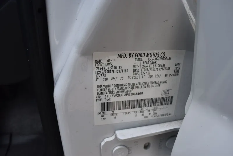 Slide: The Image of Ford F-250 XLT 2015 - 29