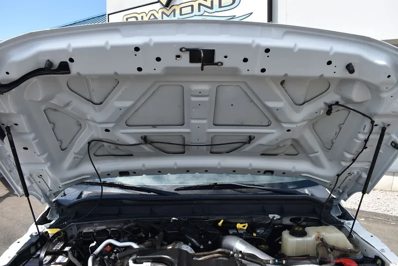 Slide: The Image of Ford F-250 XLT 2015 - 37