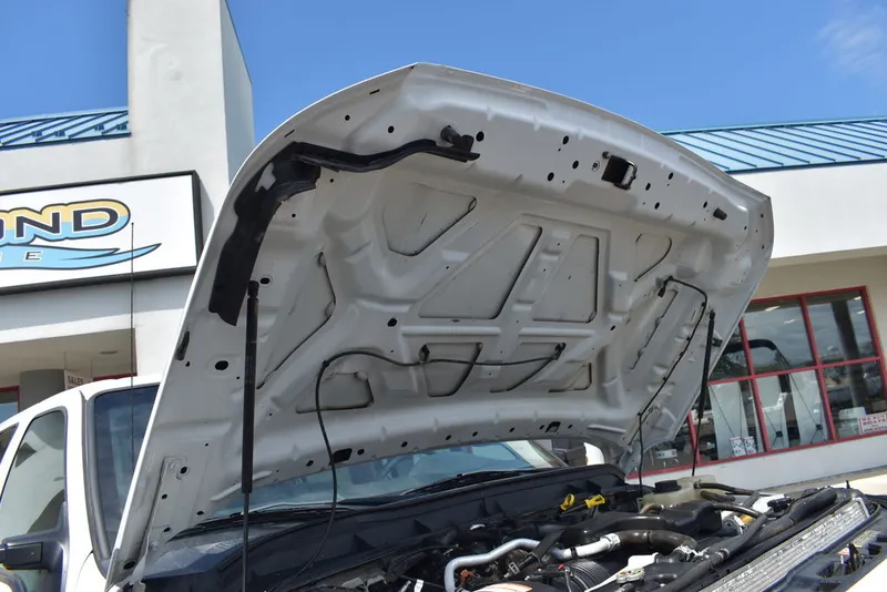 Slide: The Image of Ford F-250 XLT 2015 - 40