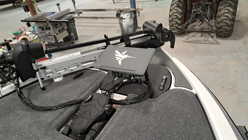 Slide: The Image of Falcon Boats 20TE 2025 - 5