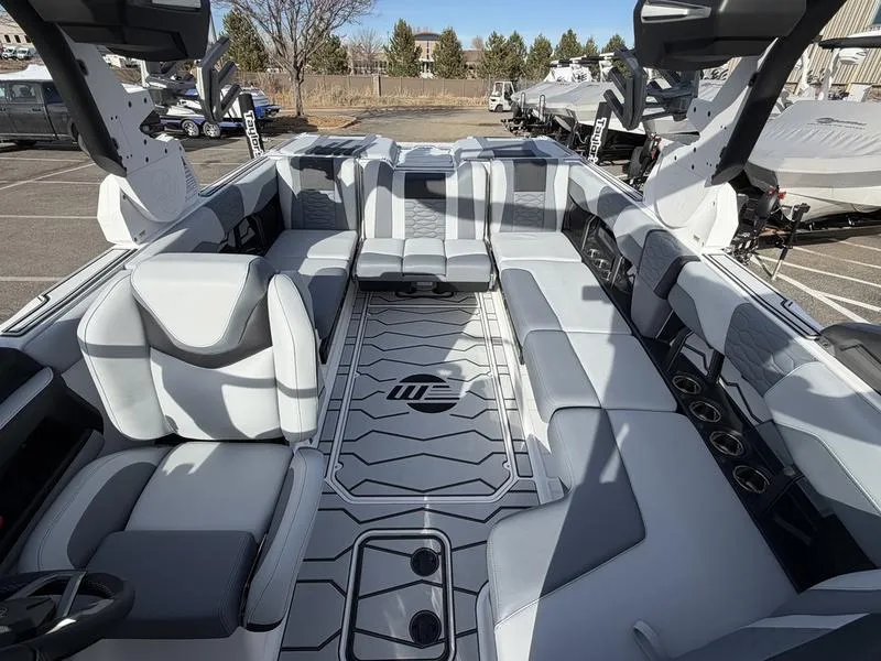Slide: The Image of Malibu 24 MXZ 2026 - 20