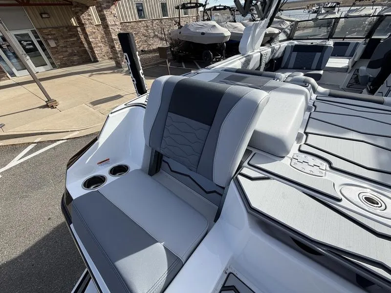 Slide: The Image of Malibu 24 MXZ 2026 - 30