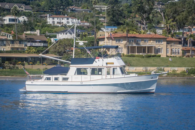 The Image of Grand Banks 42 Classic 1995 - 0