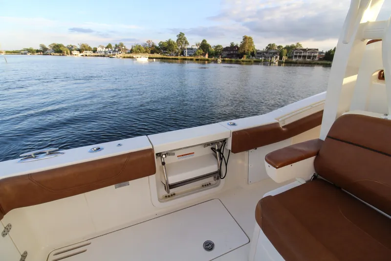 Slide: The Image of Scout Boats 350 LXF 2015 - 23