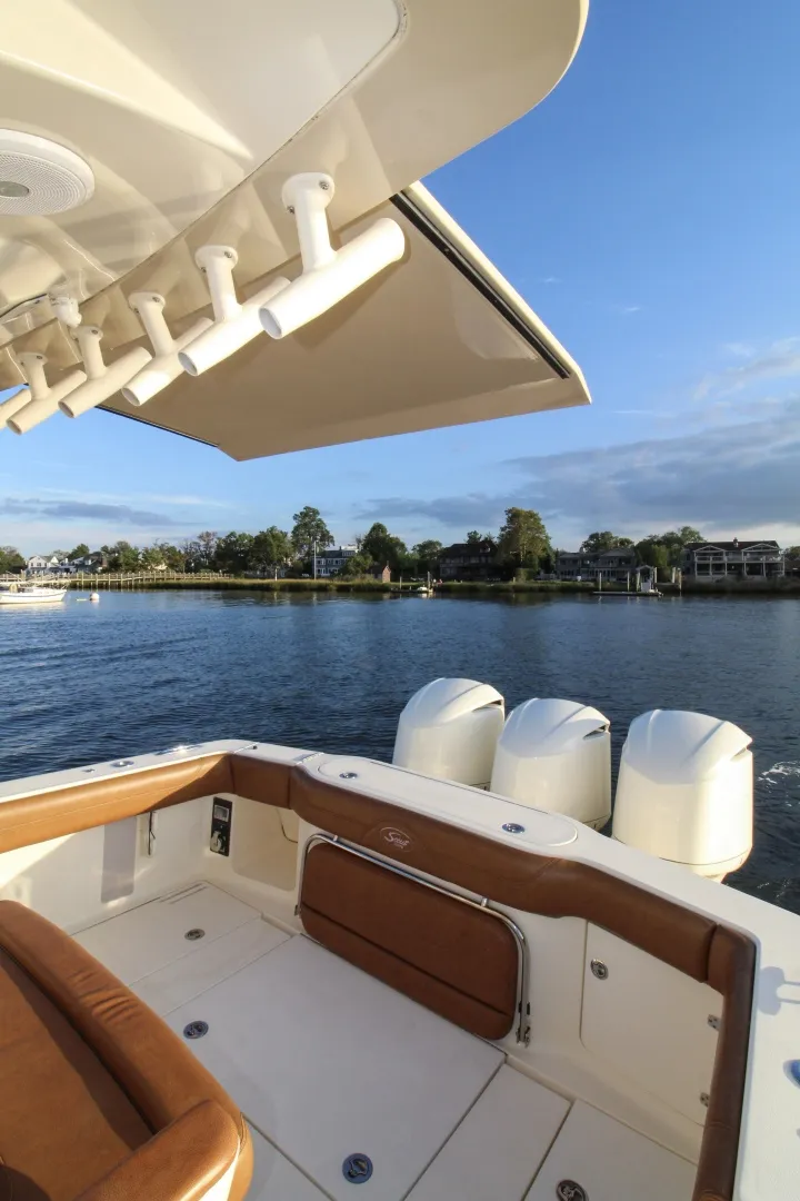Slide: The Image of Scout Boats 350 LXF 2015 - 28