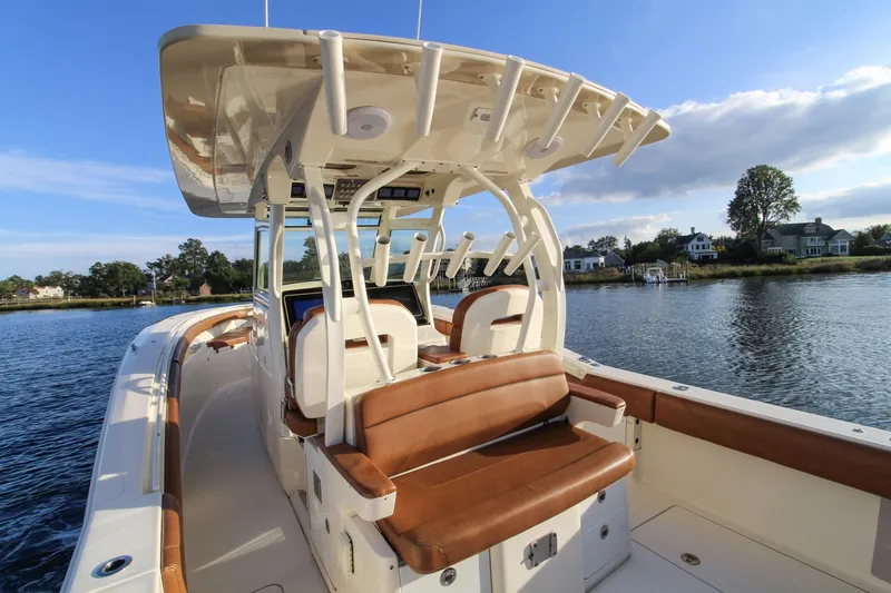 Slide: The Image of Scout Boats 350 LXF 2015 - 25