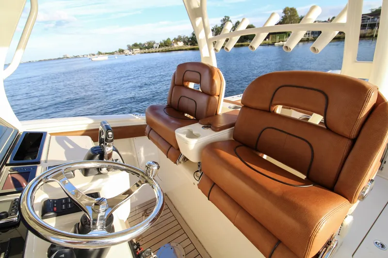 Slide: The Image of Scout Boats 350 LXF 2015 - 21