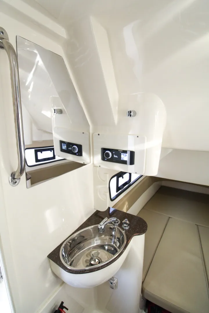 Slide: The Image of Scout Boats 350 LXF 2015 - 39