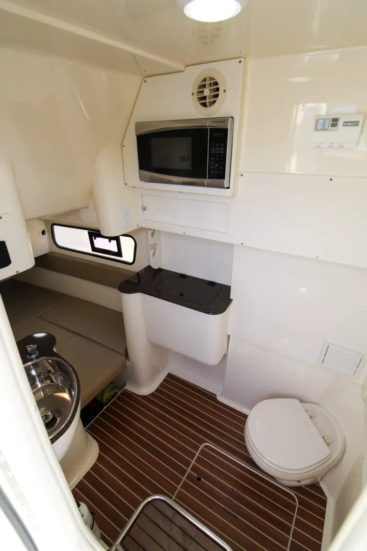 Slide: The Image of Scout Boats 350 LXF 2015 - 38