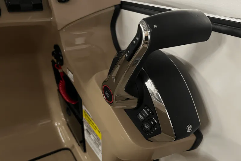 Slide: The Image of Harris 230 Sunliner 2025 - 10