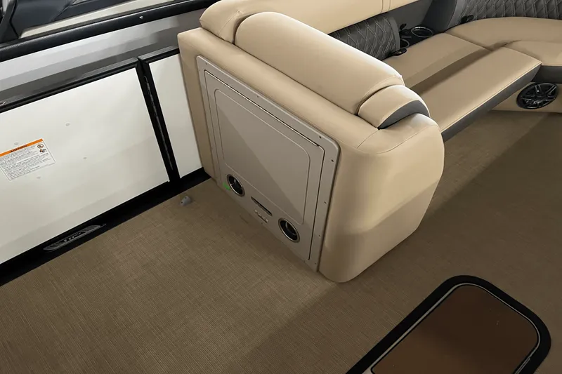 Slide: The Image of Harris 230 Sunliner 2025 - 21