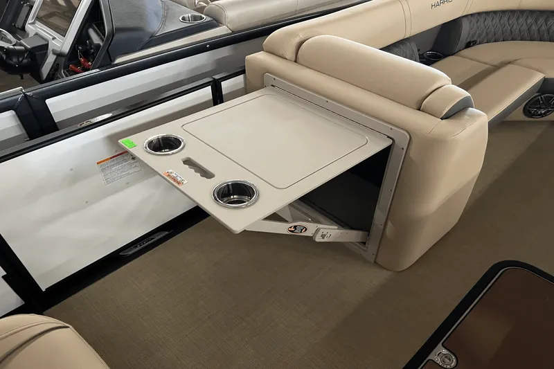 Slide: The Image of Harris 230 Sunliner 2025 - 22